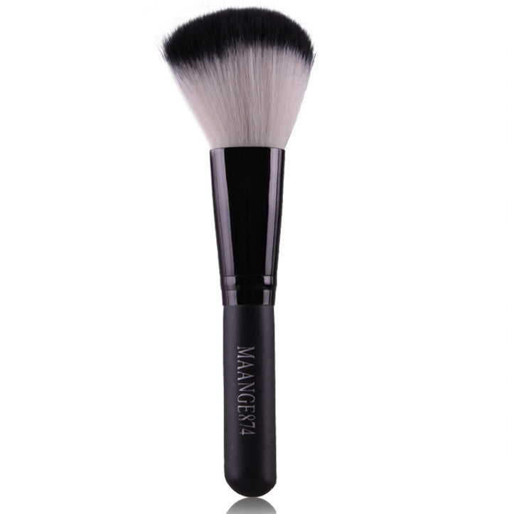 Round head blush makeup brush